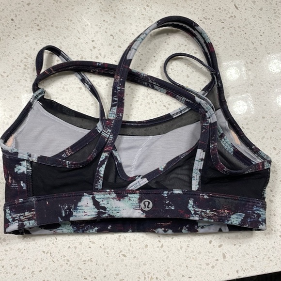 Lululemon sports bra - Picture 2 of 2